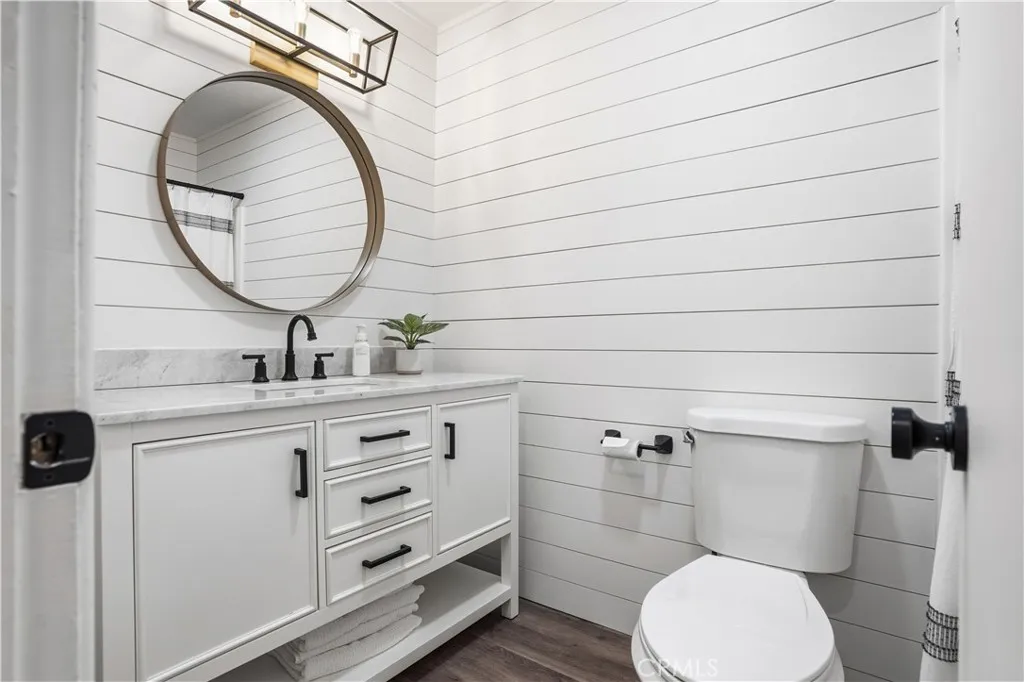 24319 N Canyon Lake Drive N 6, Canyon Lake, California 92587 home-pic-20